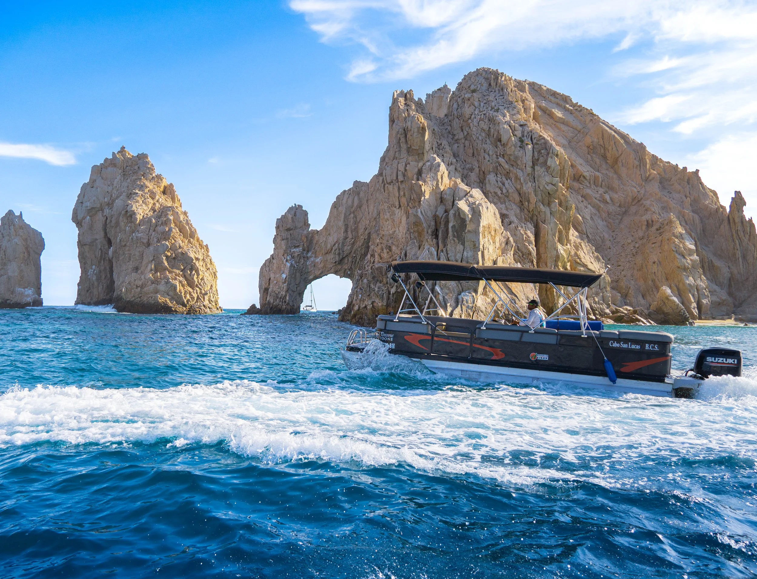 2 Hours Luxury Pontoon Rental