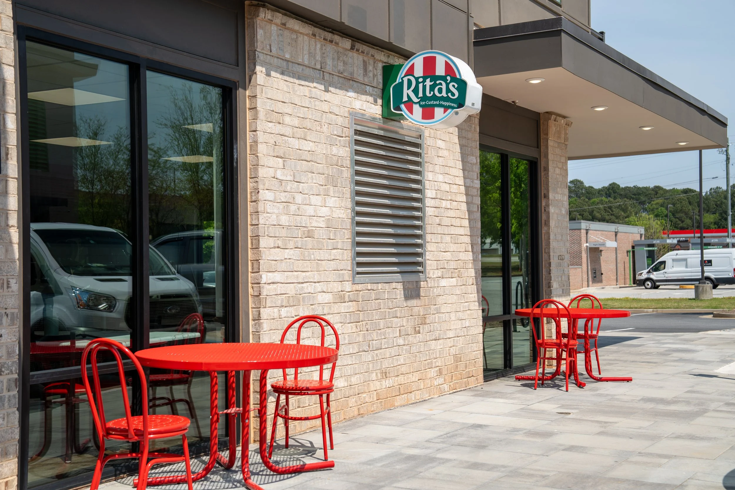 Rita's Ice interior