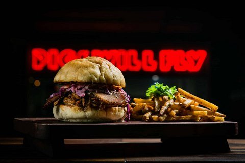 PIGS WILL FLY BURGER