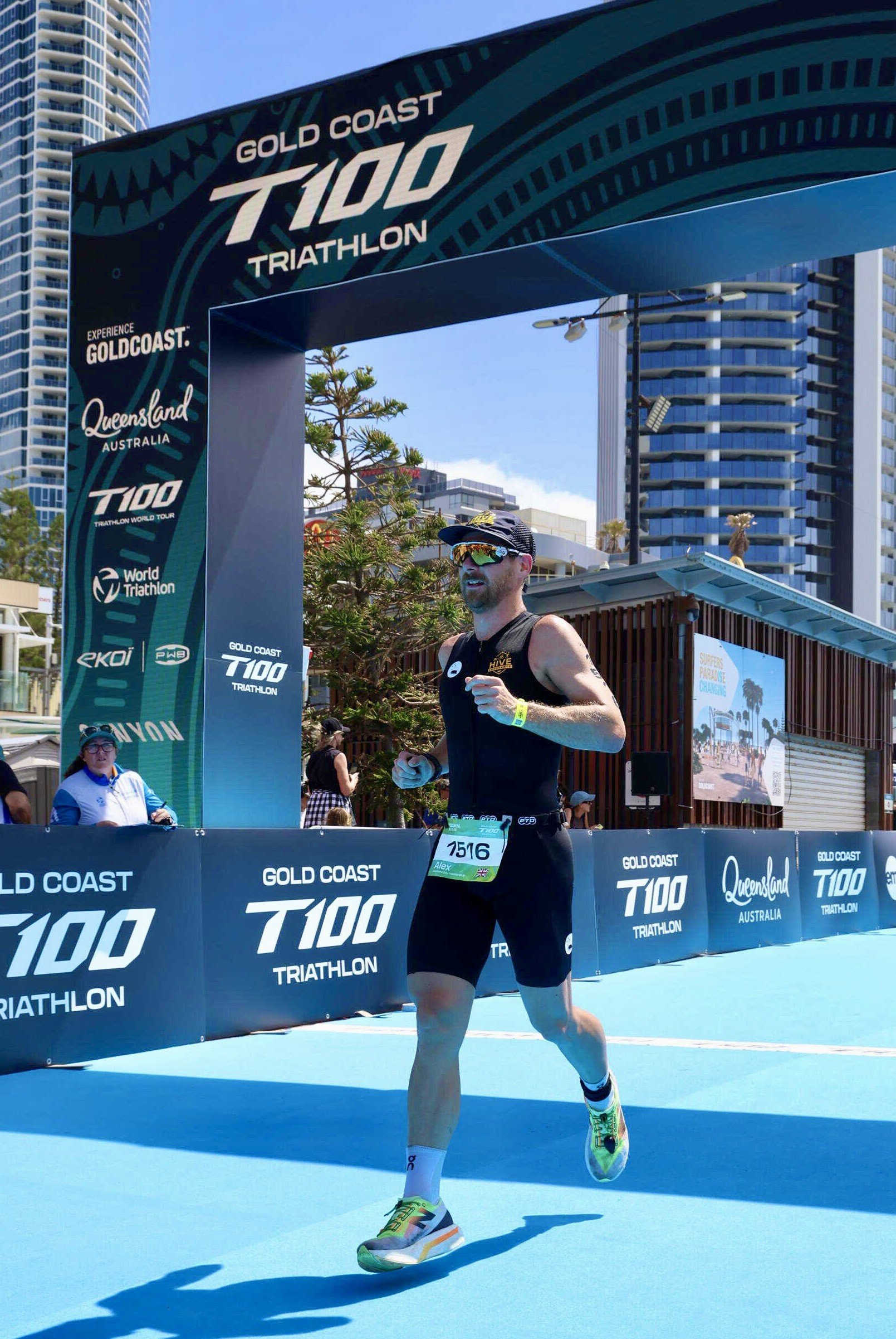 Hive Endurance athlete at Gold Coast T100