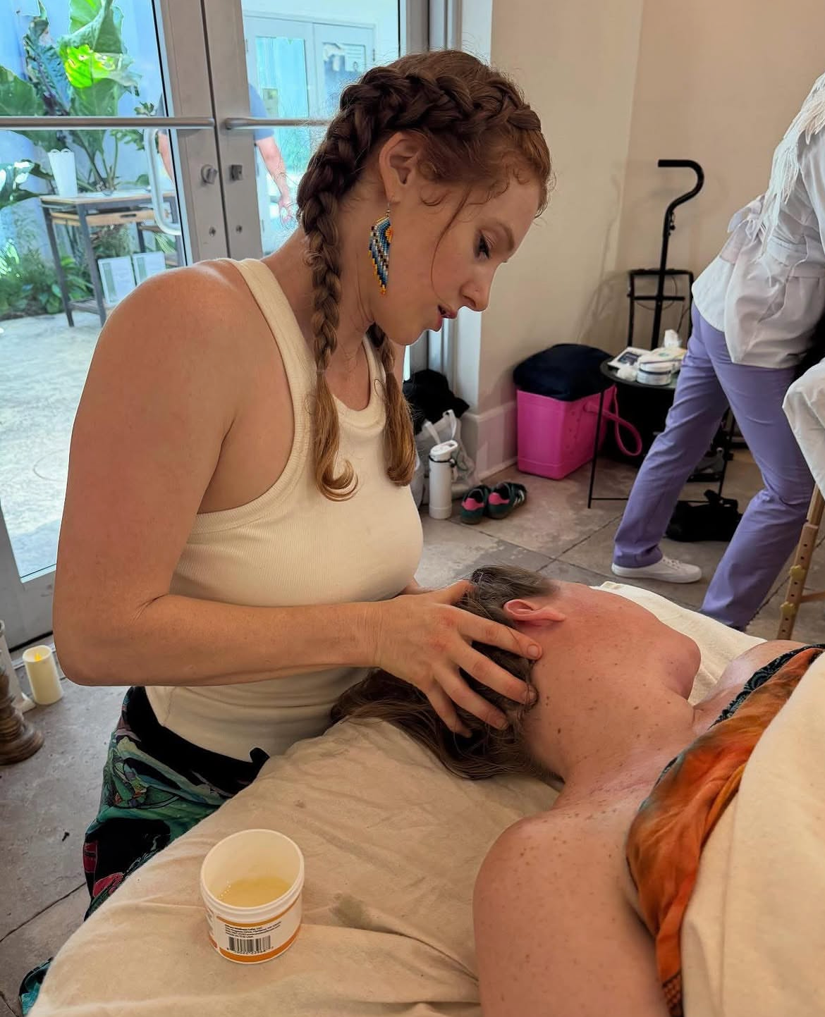 Specialized head and neck massage with precise hands-on support