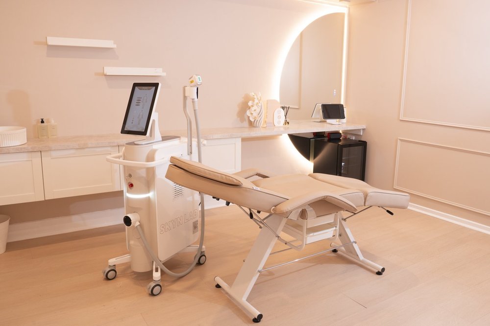 Skyn Lab Keilor East laser treatment room with the Skyn Lux