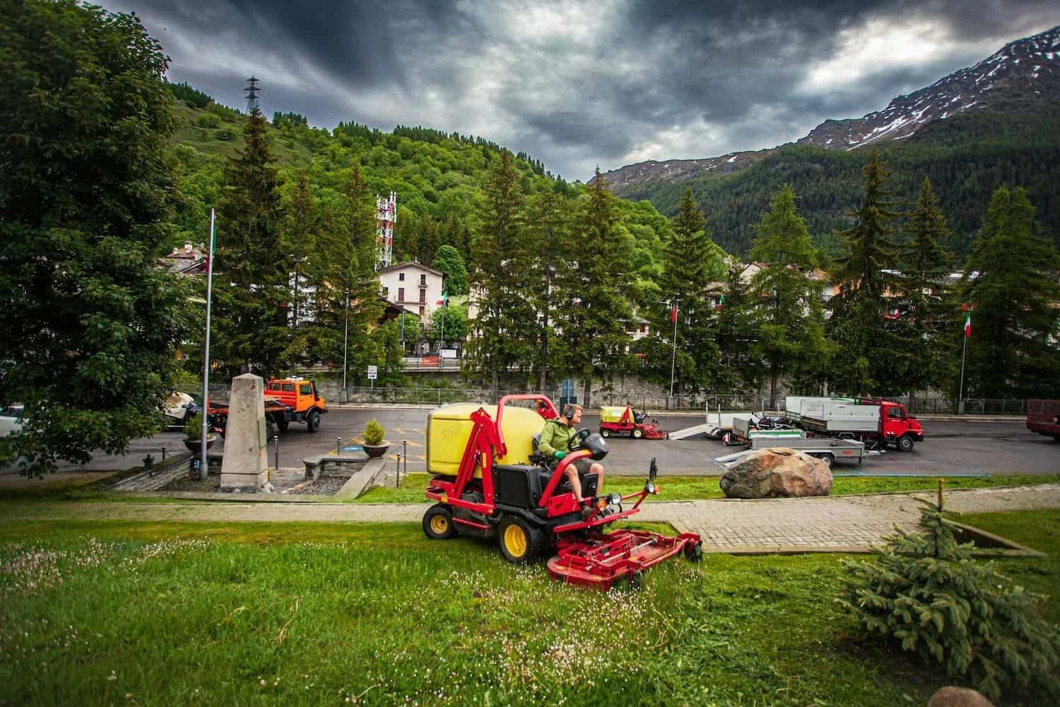 Operatore Ecovaldigne a Courmayeur