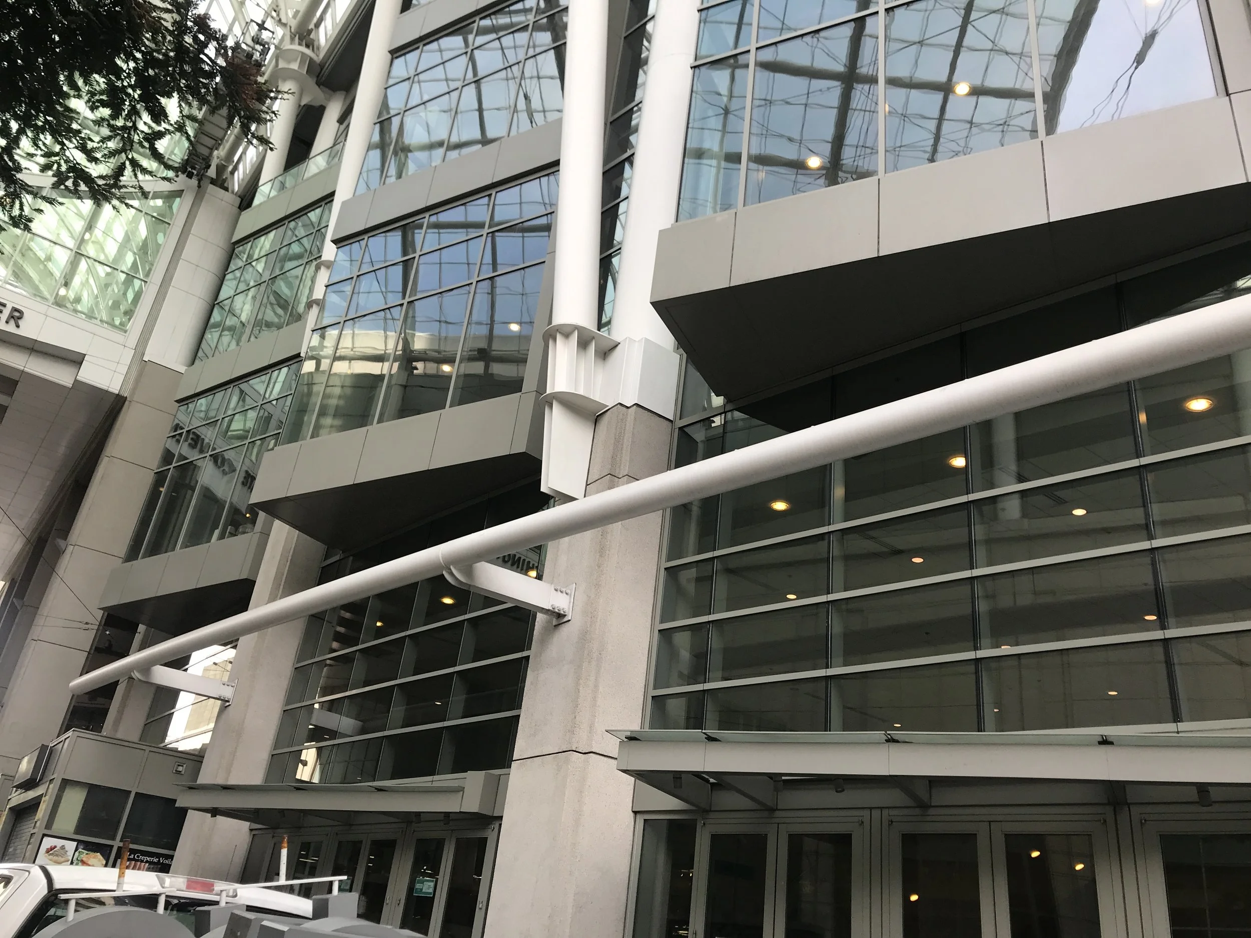 Support structure installed and cleaned – Plumb Signs