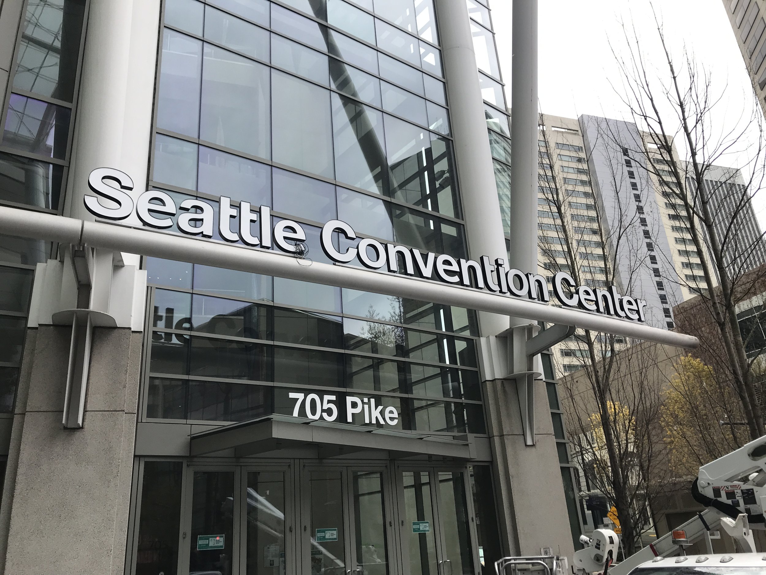 Completed East elevation illuminated signage – Plumb Signs Seattle Convention Center