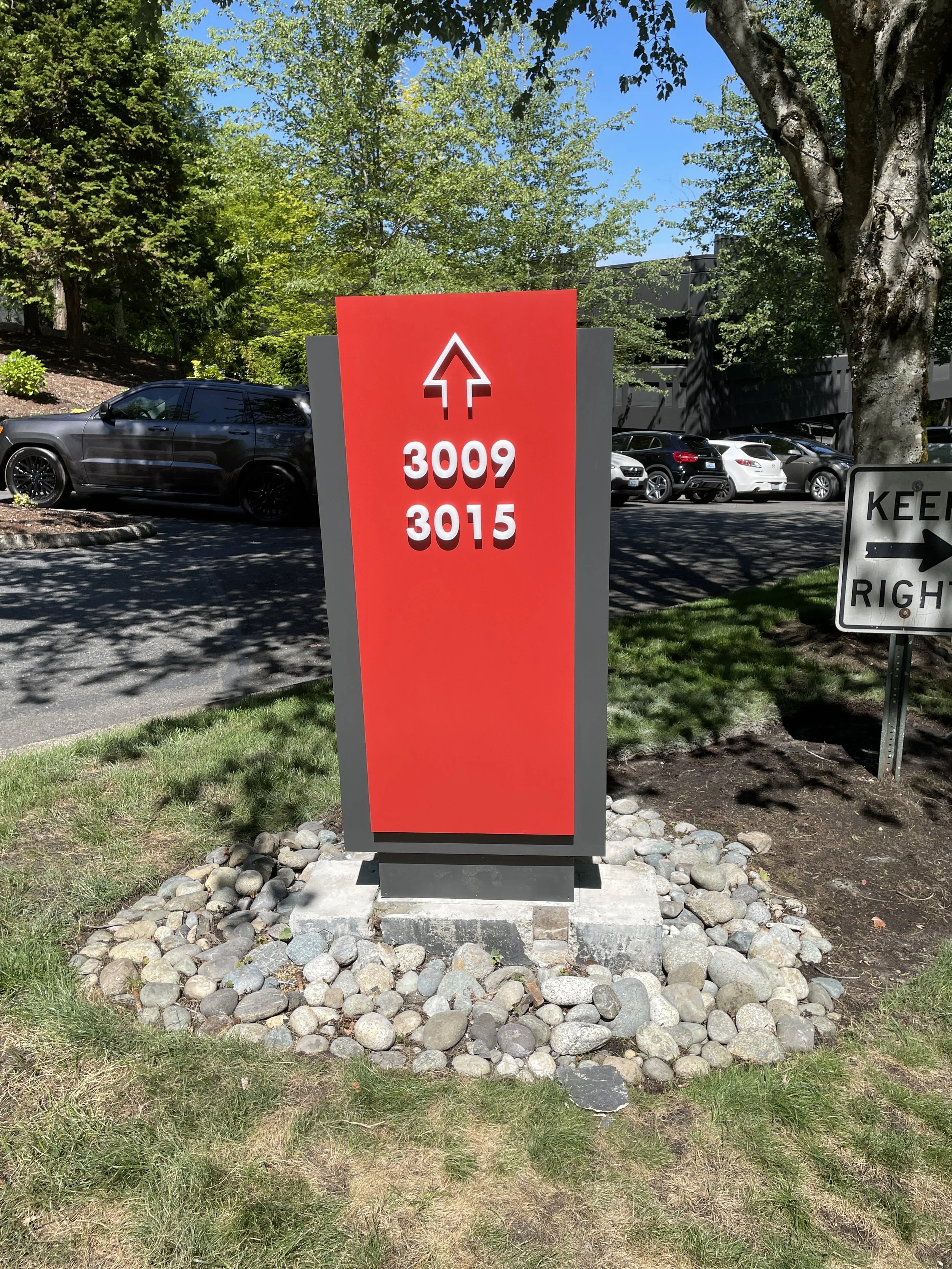 Directional signage Timber Ridge Bellevue 3009-3015