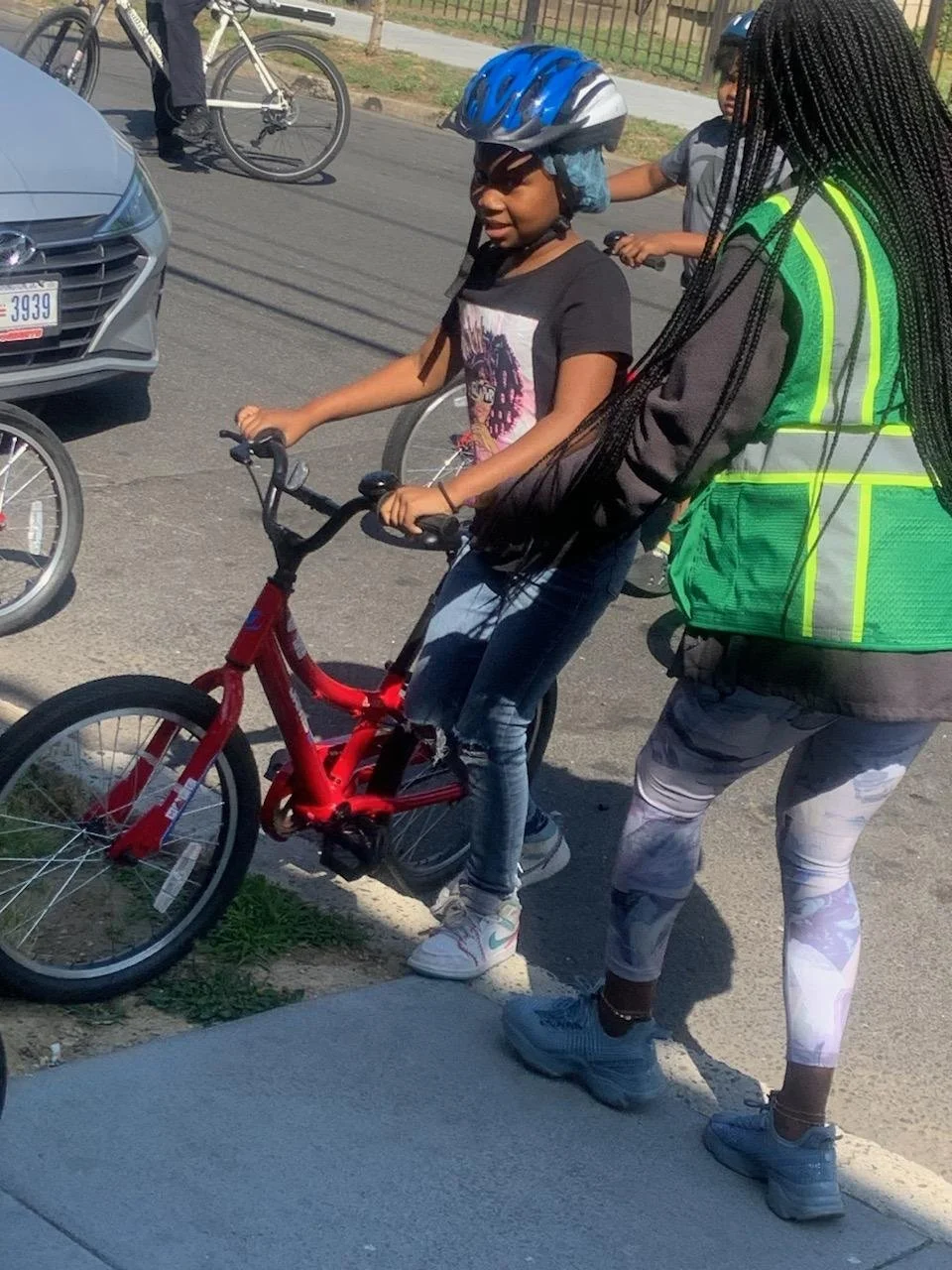 Safe Passage ambassadors ensuring student safety