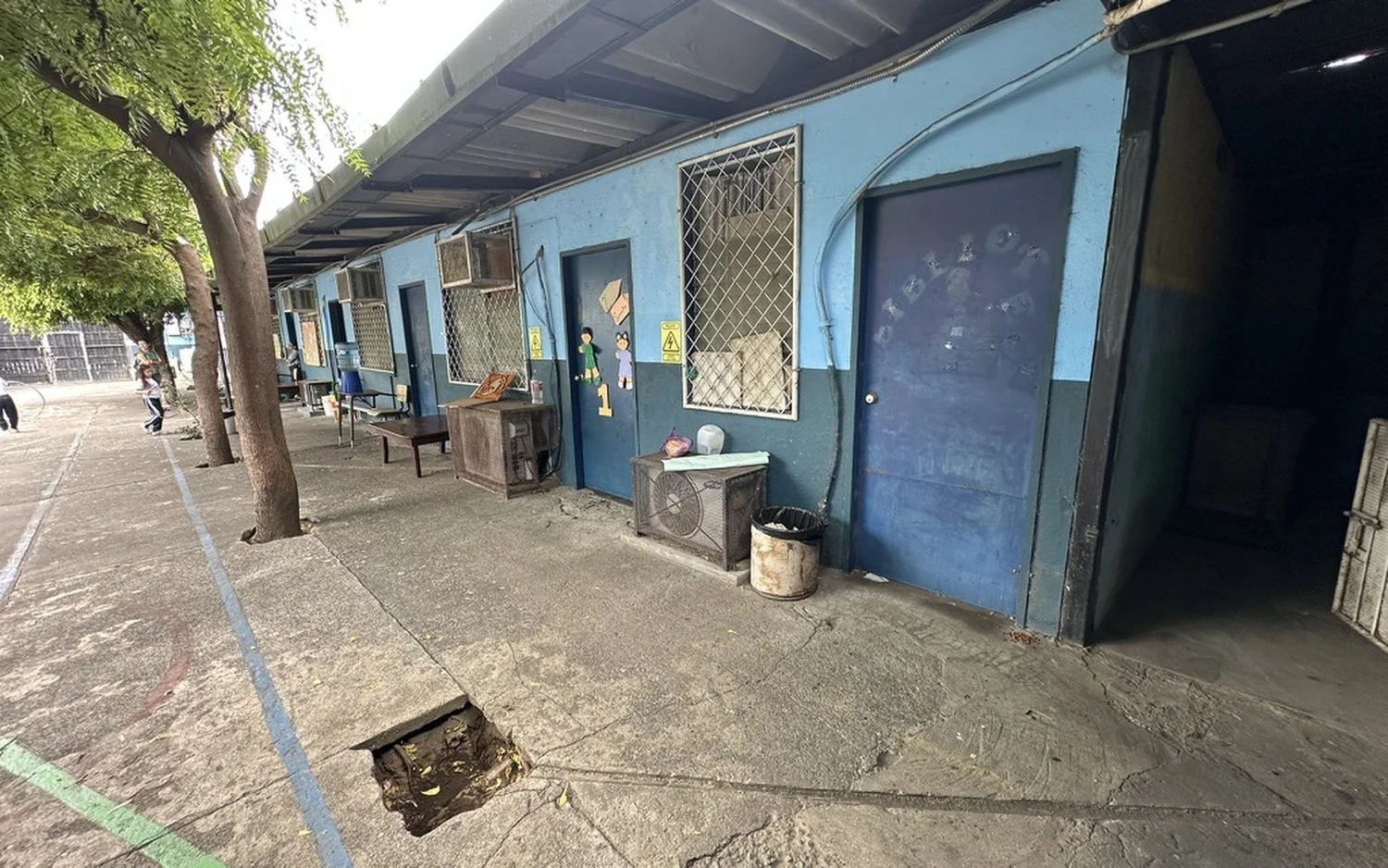 The school corridor to be renovated