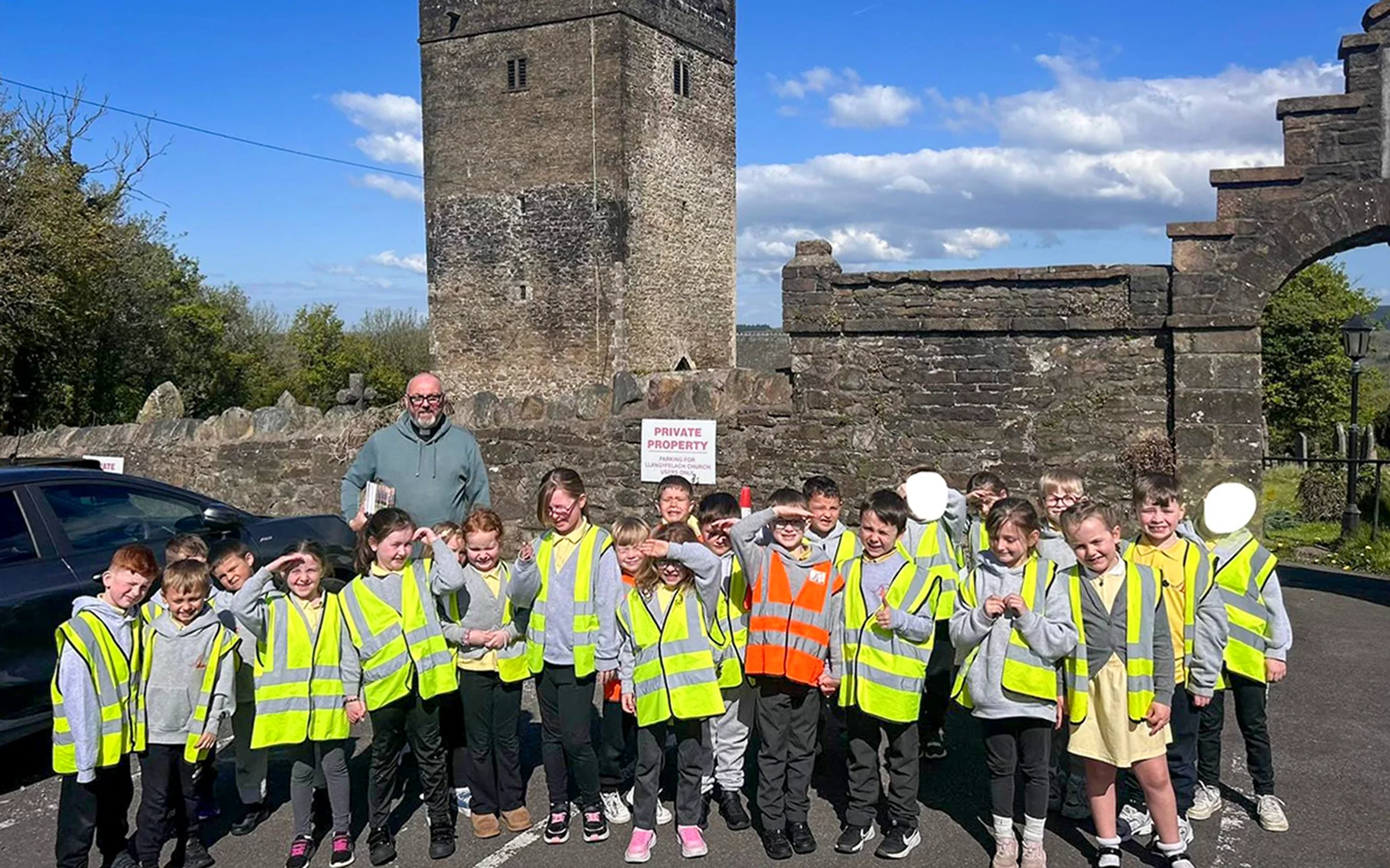 The pupils with Rev'd Anthony Porter