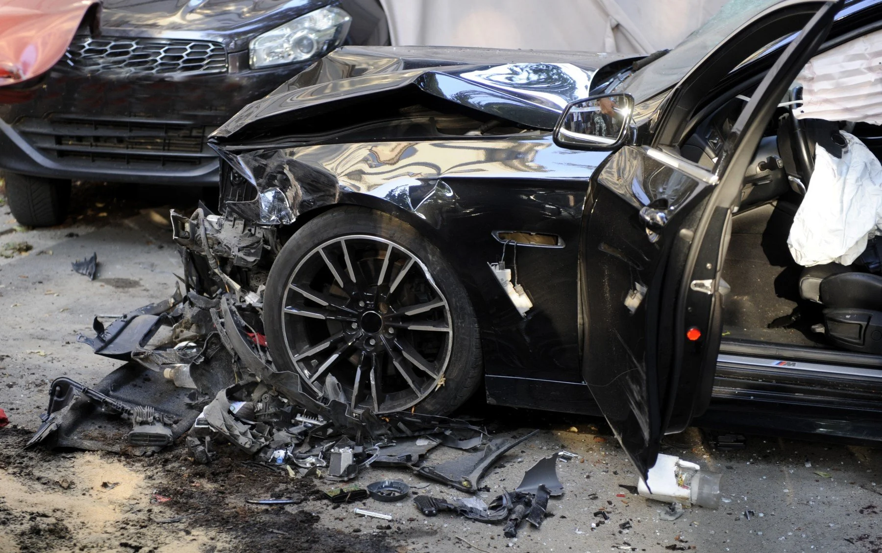 Phoenix Arizona car accident collision damage covered by Me & You Insurance LLC auto insurance policy with comprehensive protection