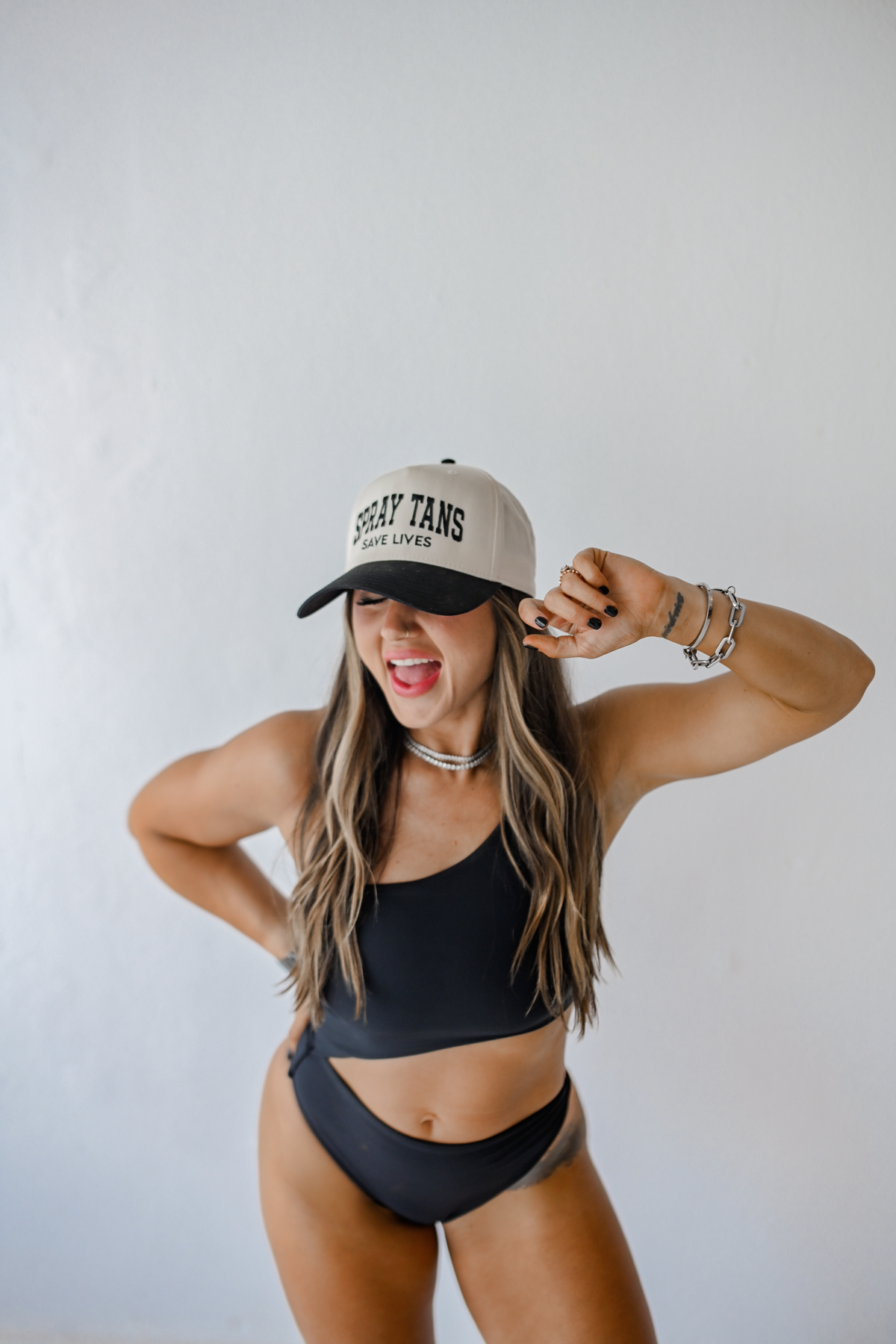 Sun-kissed custom spray tan glow in Port St. Lucie