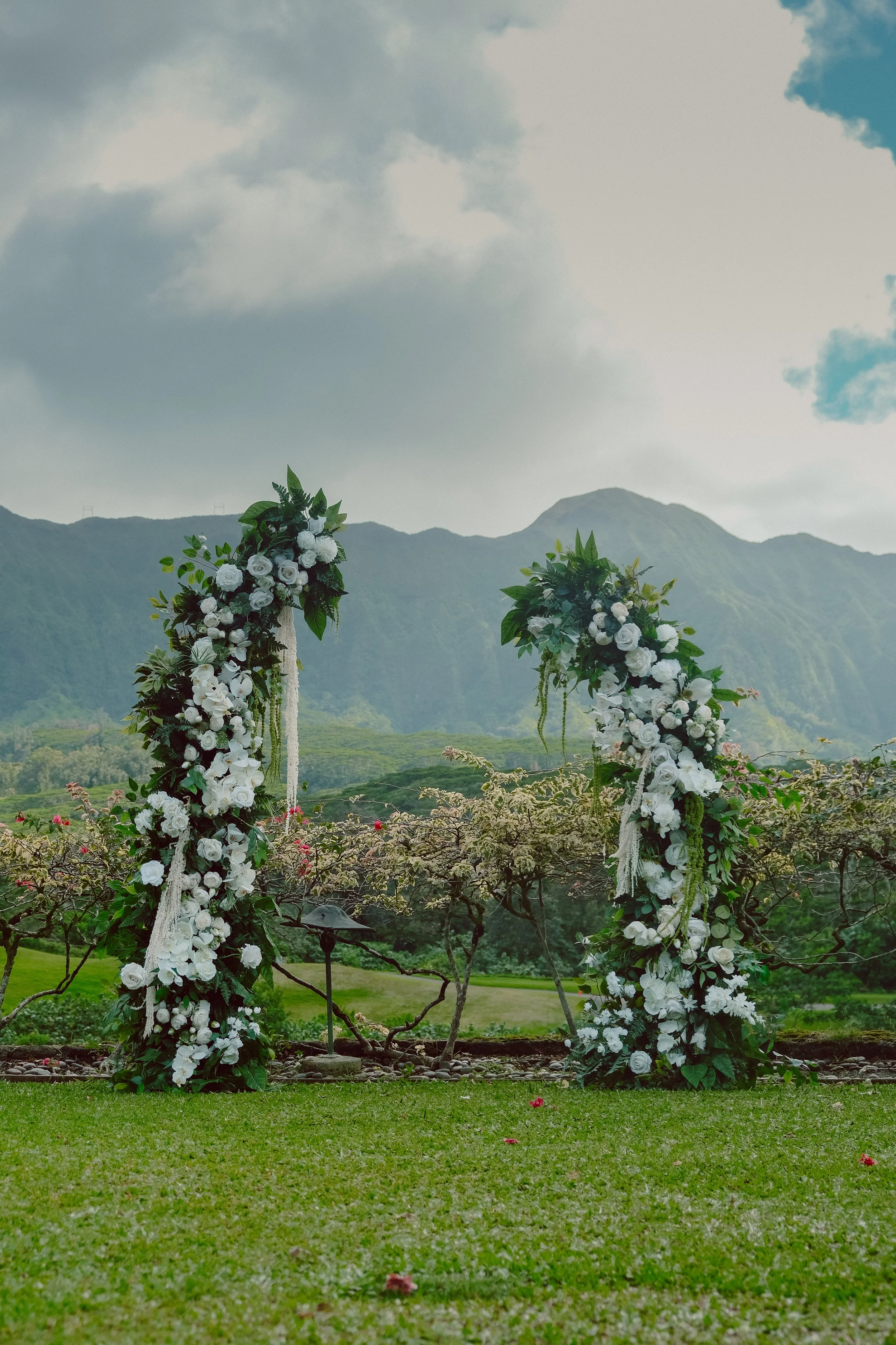 High quality faux wedding flowers and arch rentals Oahu — Your Story Events Hawaii