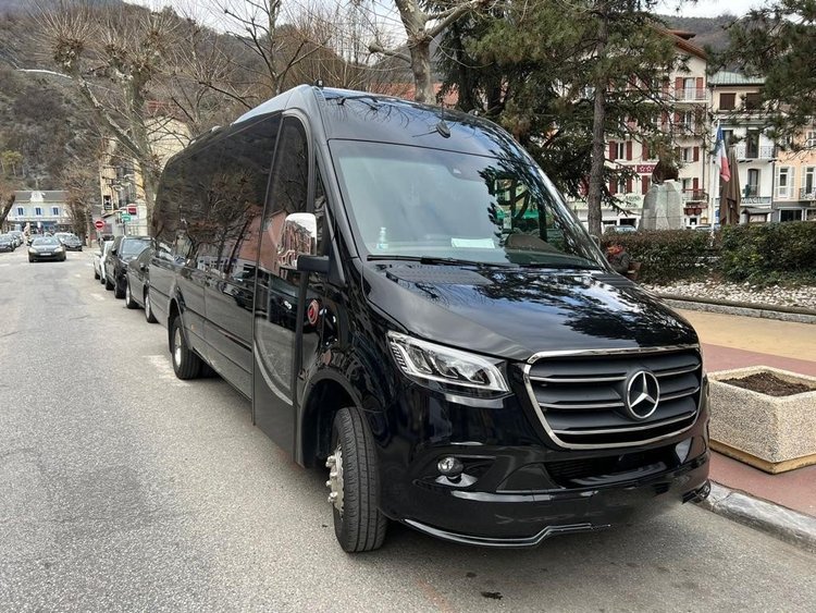 Mercedes Sprinter for private group travel