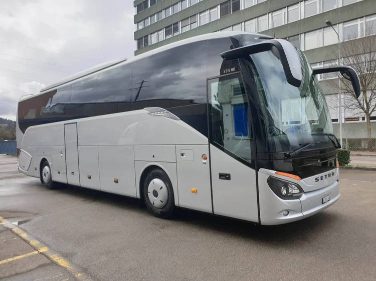 Full-size coach for teams and supporter groups