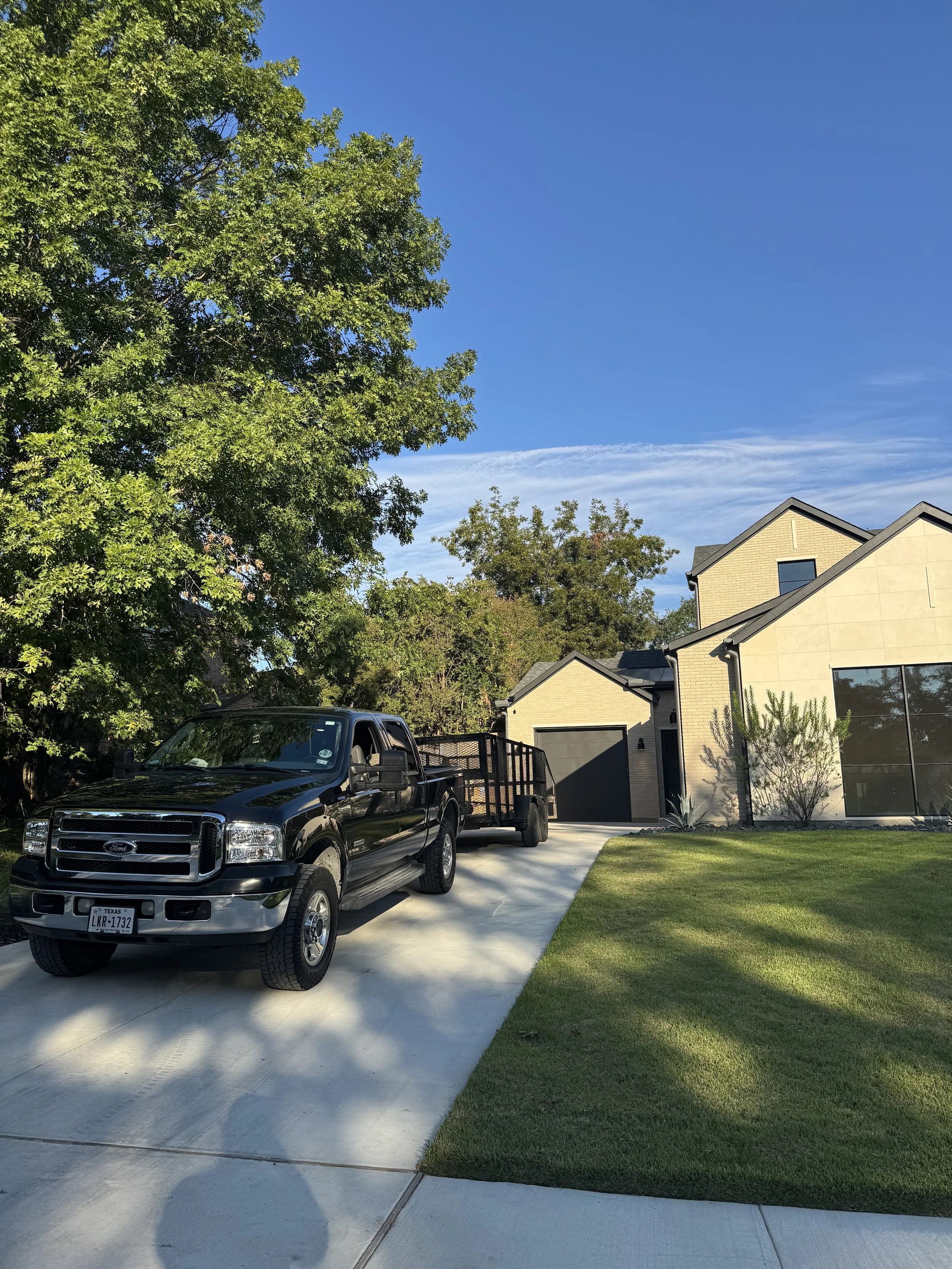 DFW Junk truck and trailer