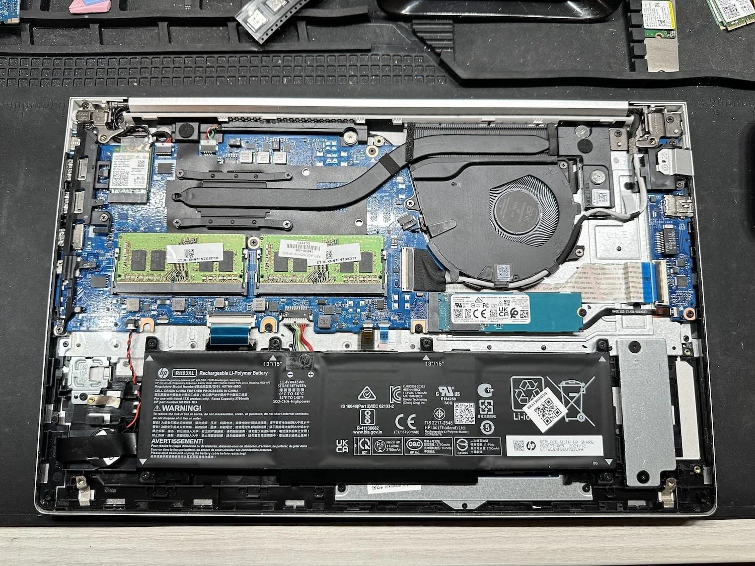 Repaired HP ProBook 850 G8 Booting up to Windows Login Screen