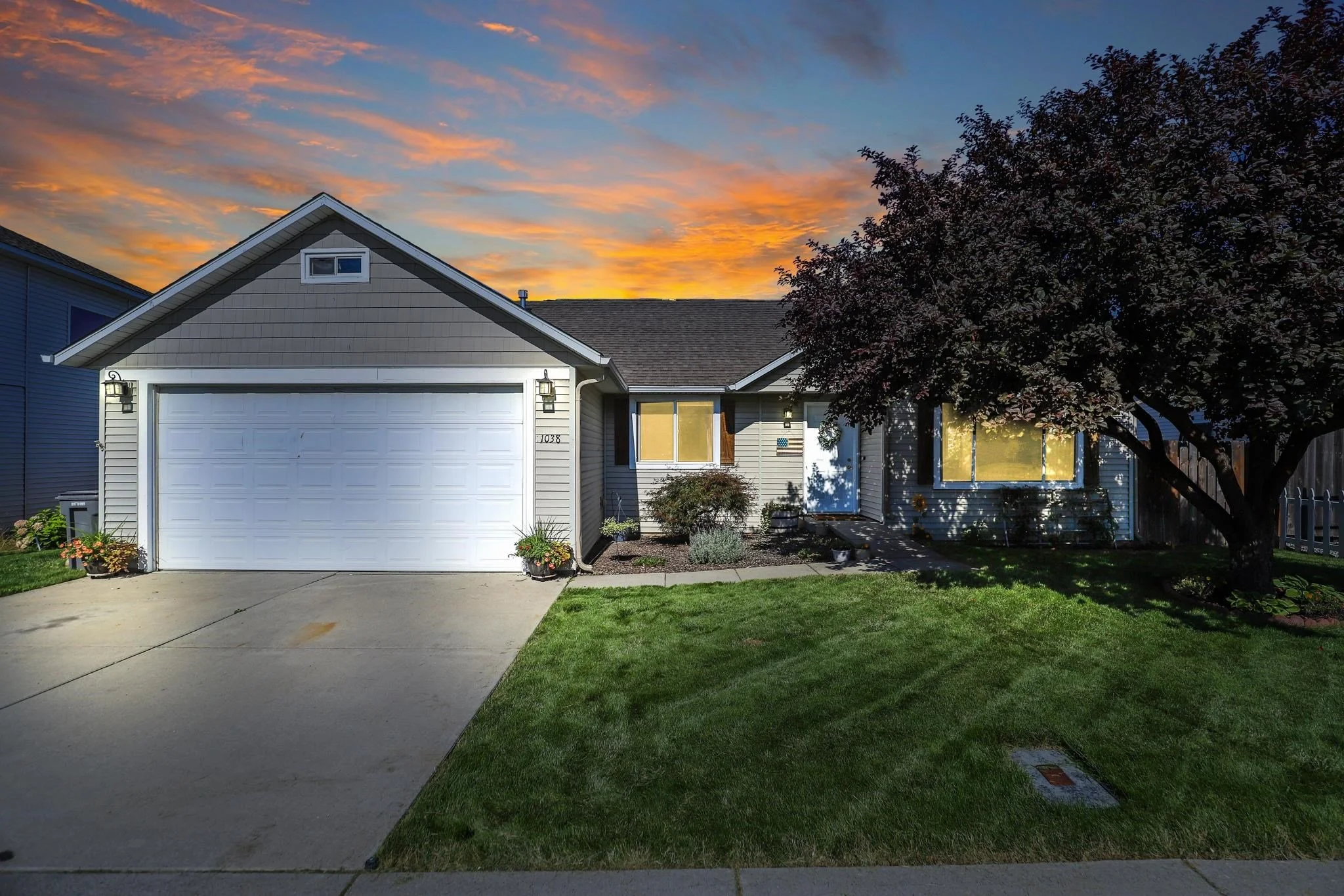 1038 S West Dr, Airway Heights, WA 99001
