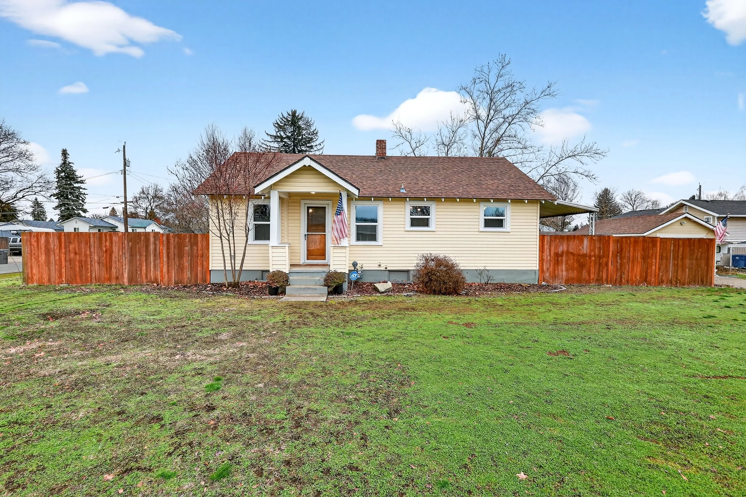 8422 E Liberty Ave, Millwood, WA 99212