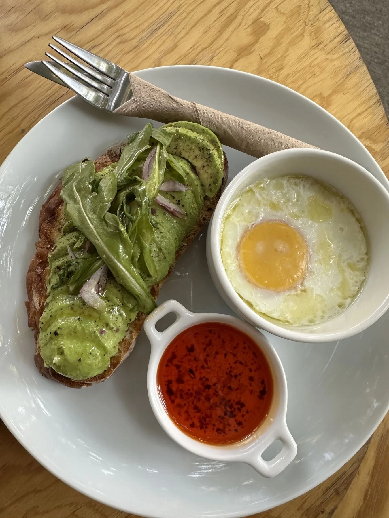 Mexico City travel – avocado toast, baked egg and salsa