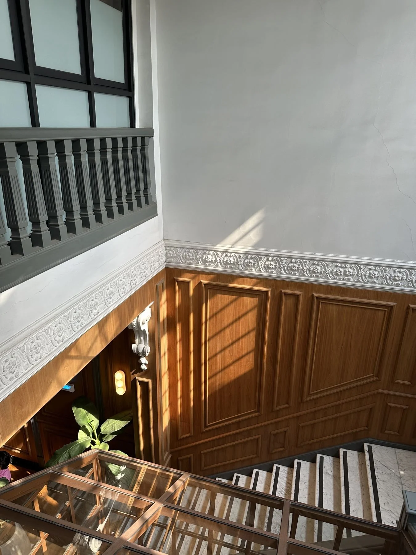 Mexico City travel – the old staircase inside the Palmares building