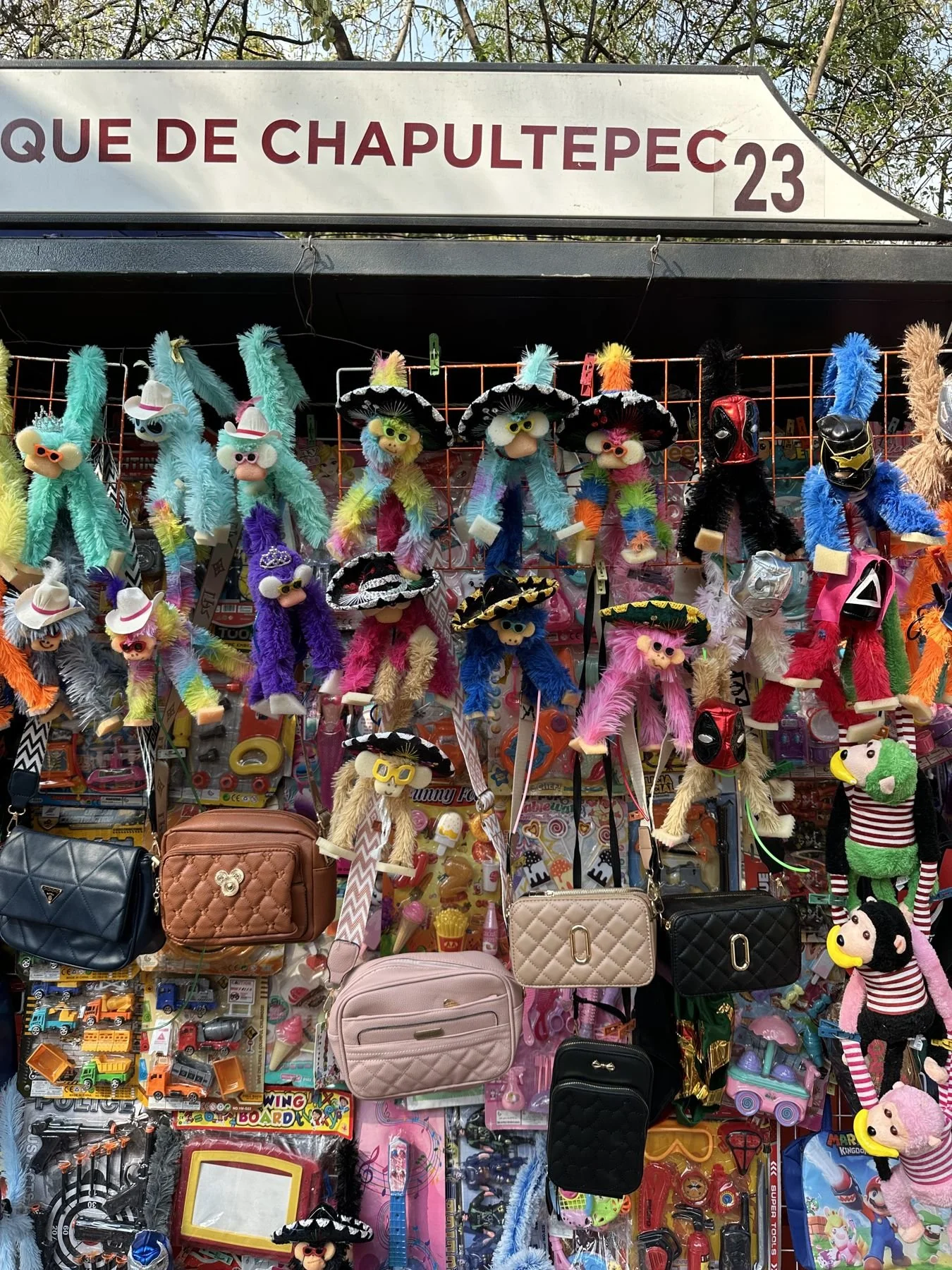 Mexico City travel – Chapultepec souvenir kiosk