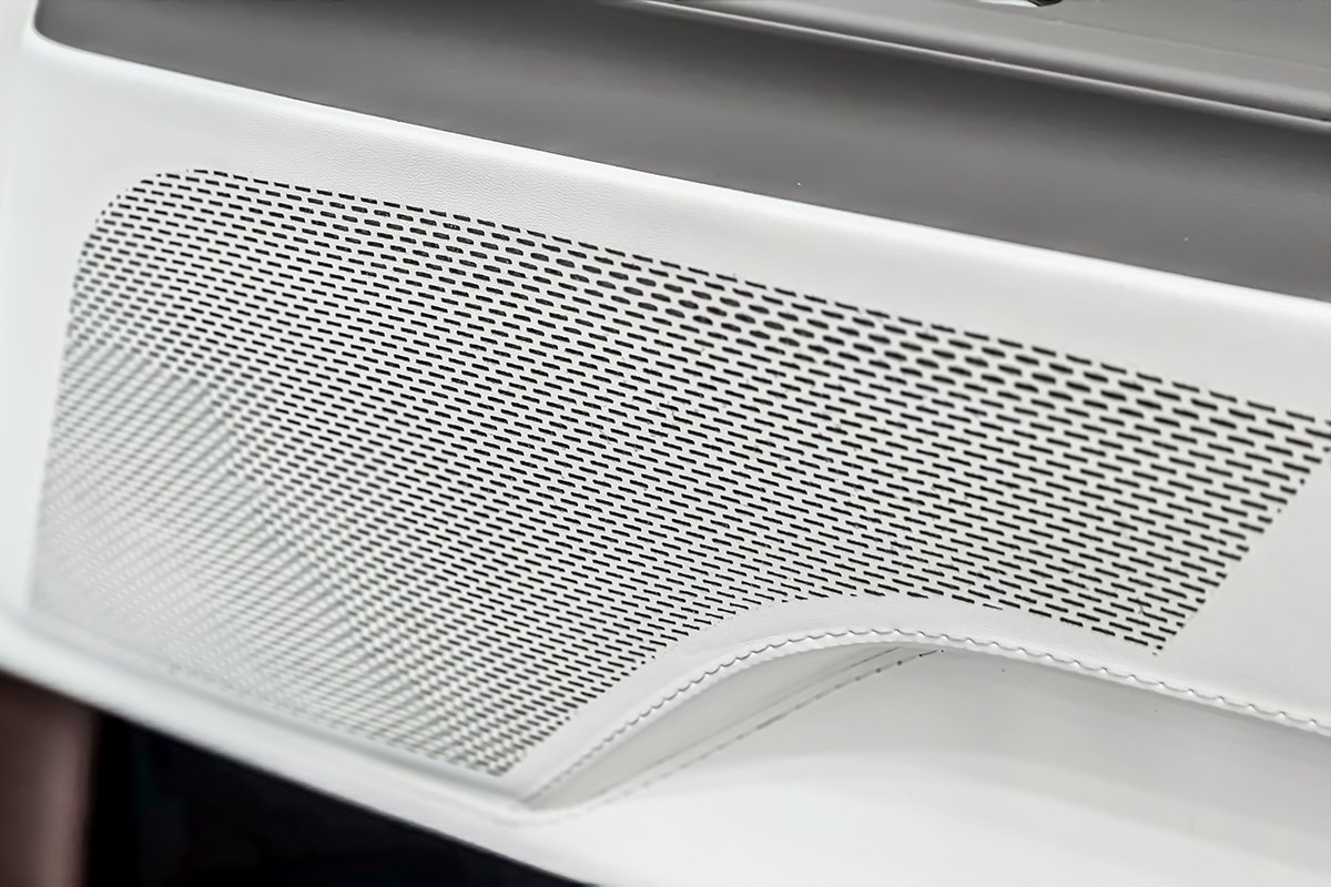 도어 트리밍 사진 2