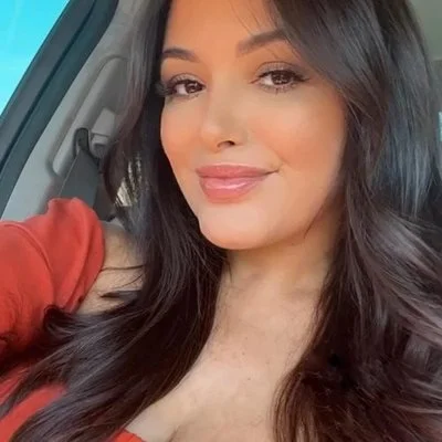 Erika Cepeda, Travel Pro
