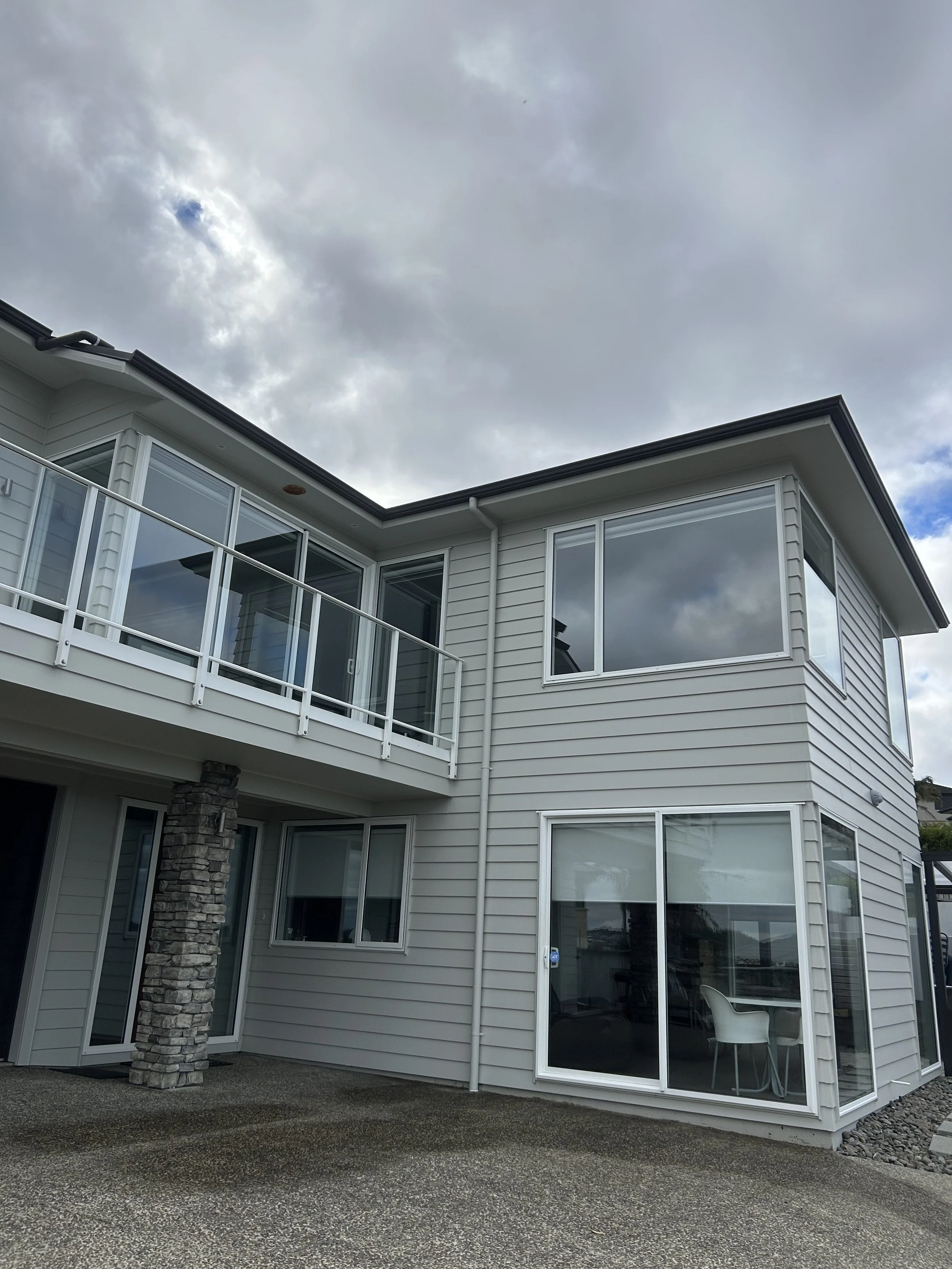 Window cleaning before and after