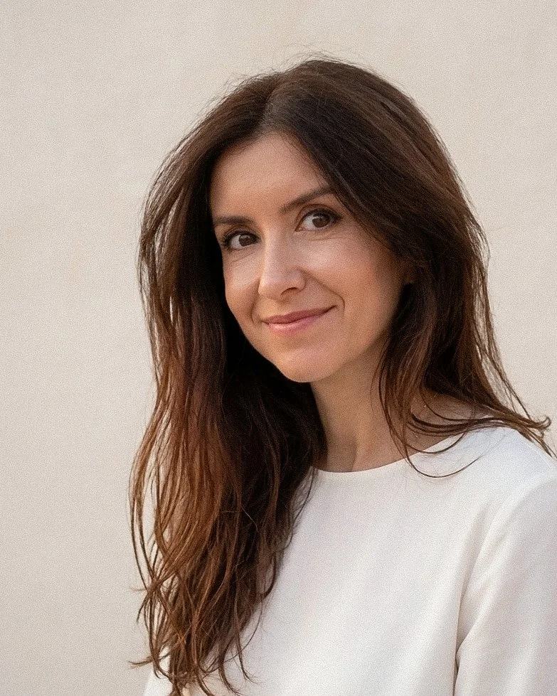 Portrait of Kimberly, founder of The Golden Hour Edit