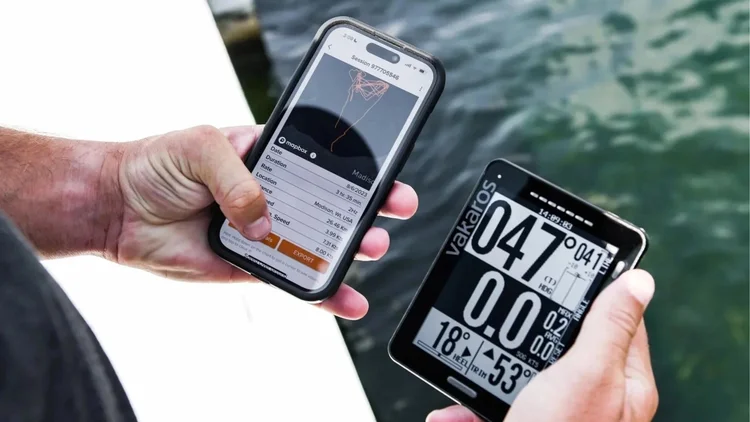 Circle 2 Technology Check-In: Vakaros Setup for J/70, Melges 24, and VX One