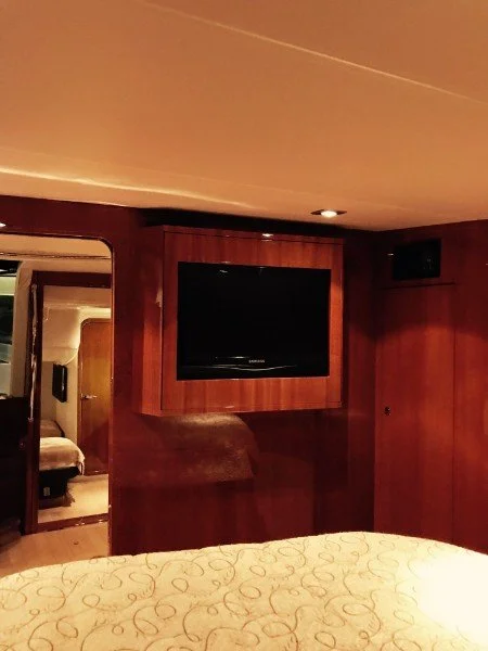 Regal 46 Sport Coupe — Staterooms
