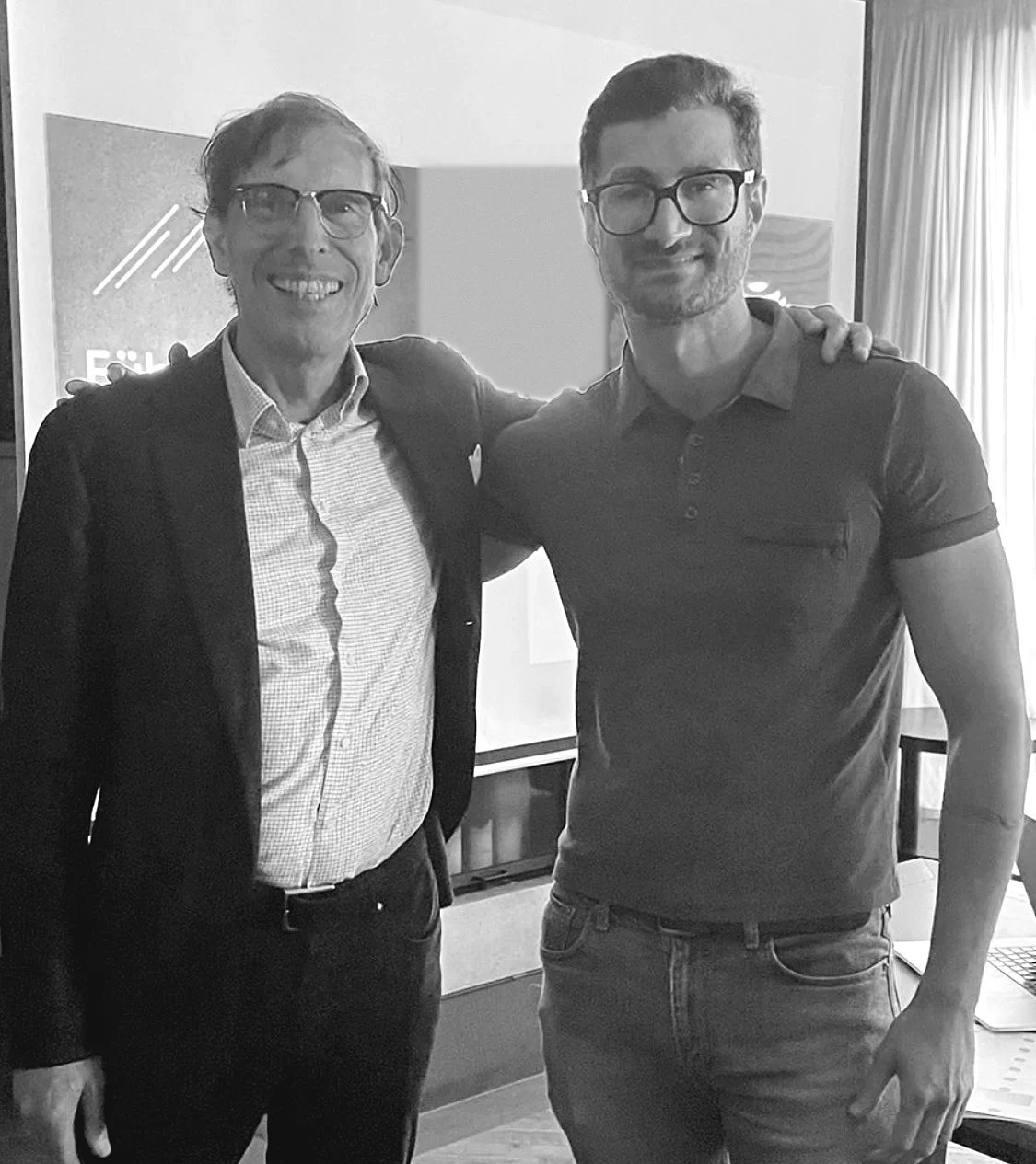 Moe Khalili mit Prof. Dr. Daniel Edelhoff