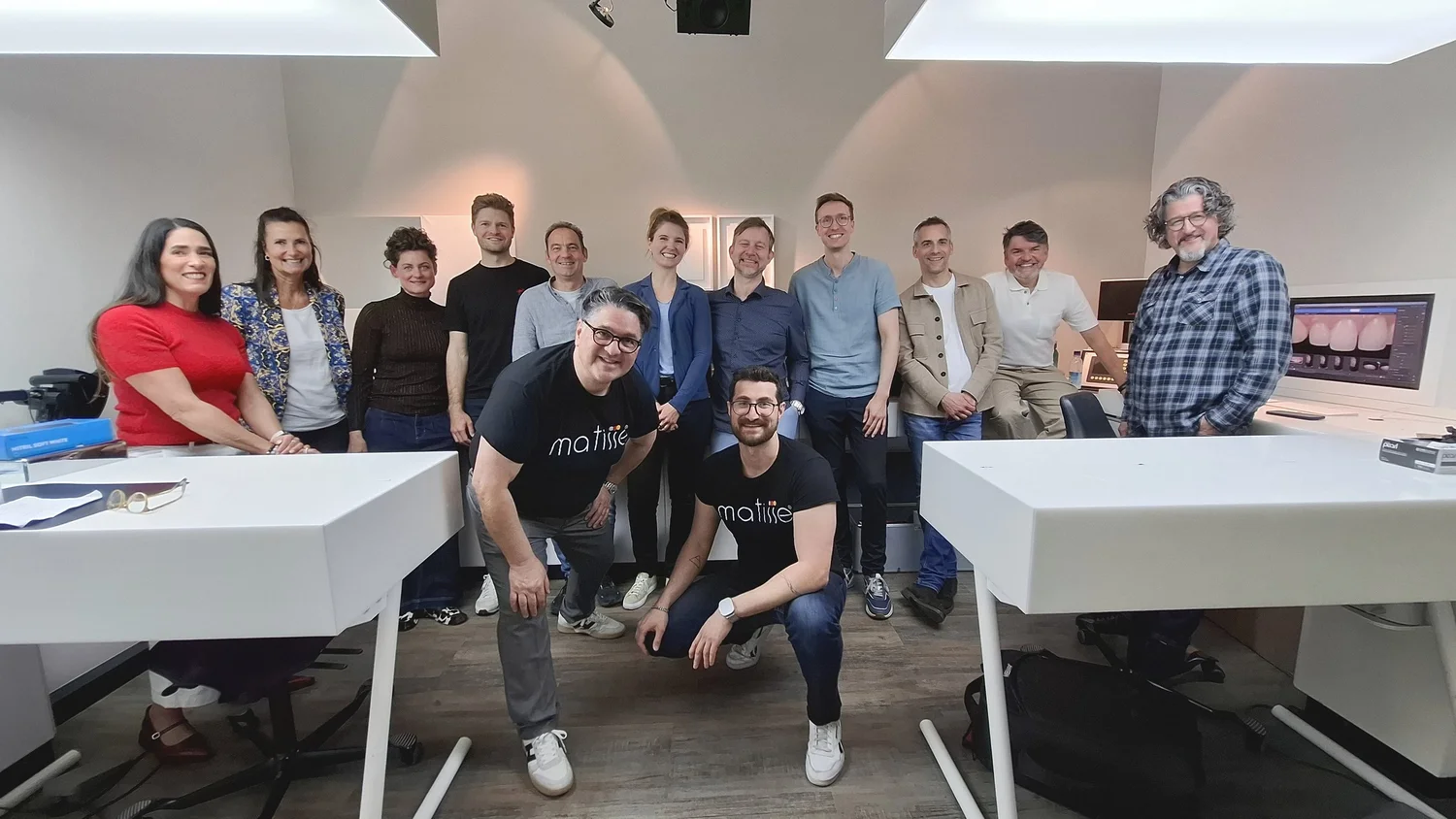 Moe Khalili beim Kurs zu Farbnahme und dentaler Fotografie mit MDT Shahab Esfarjani