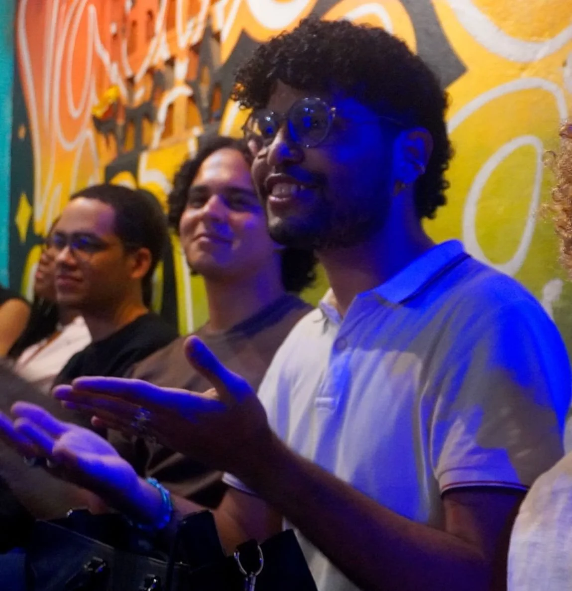 Público conversando durante el Festival Internacional de Cine Diverso, edición de 2024.