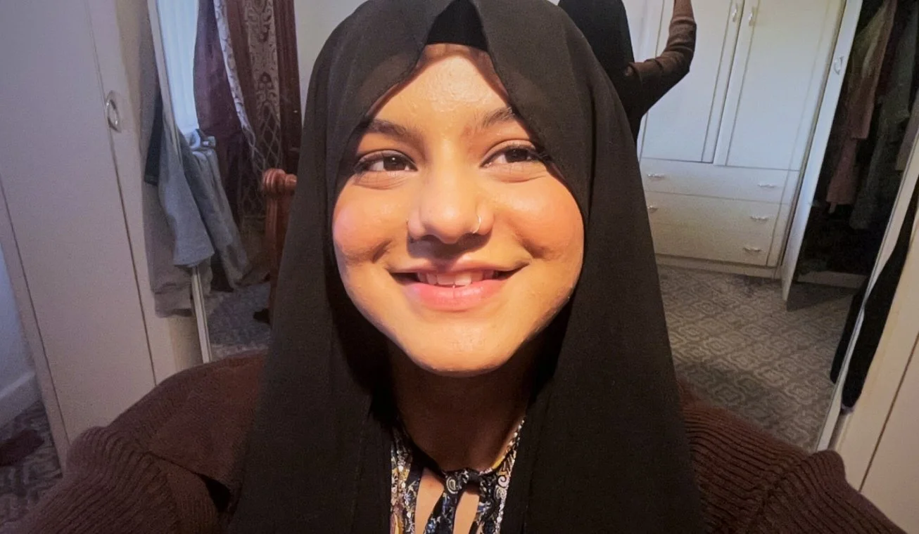 Zahra, a handmade jewellery maker from Rotherham