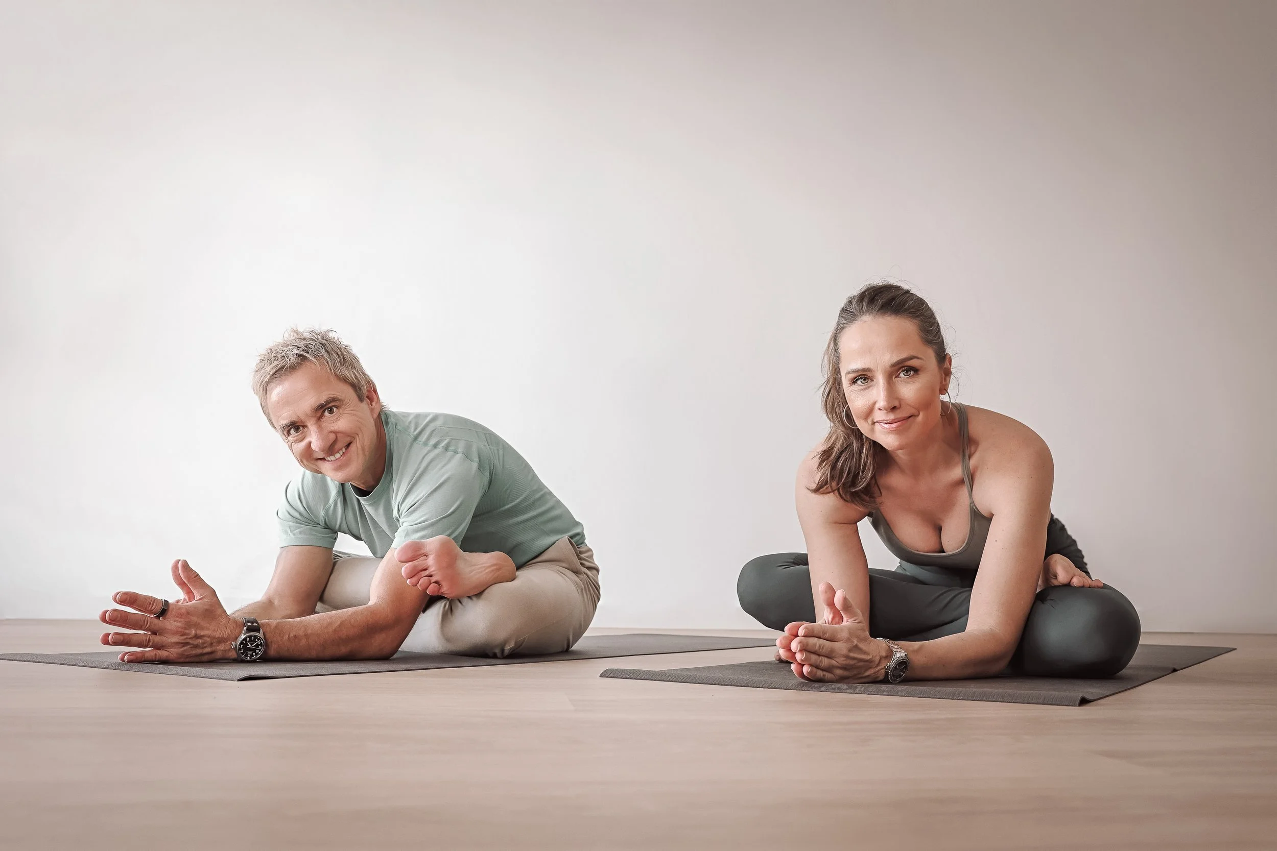 Lydia and Kai, the founders of Pranasomatics