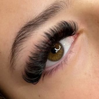 Mega volume lash extensions, ultra fine fans for maximum density