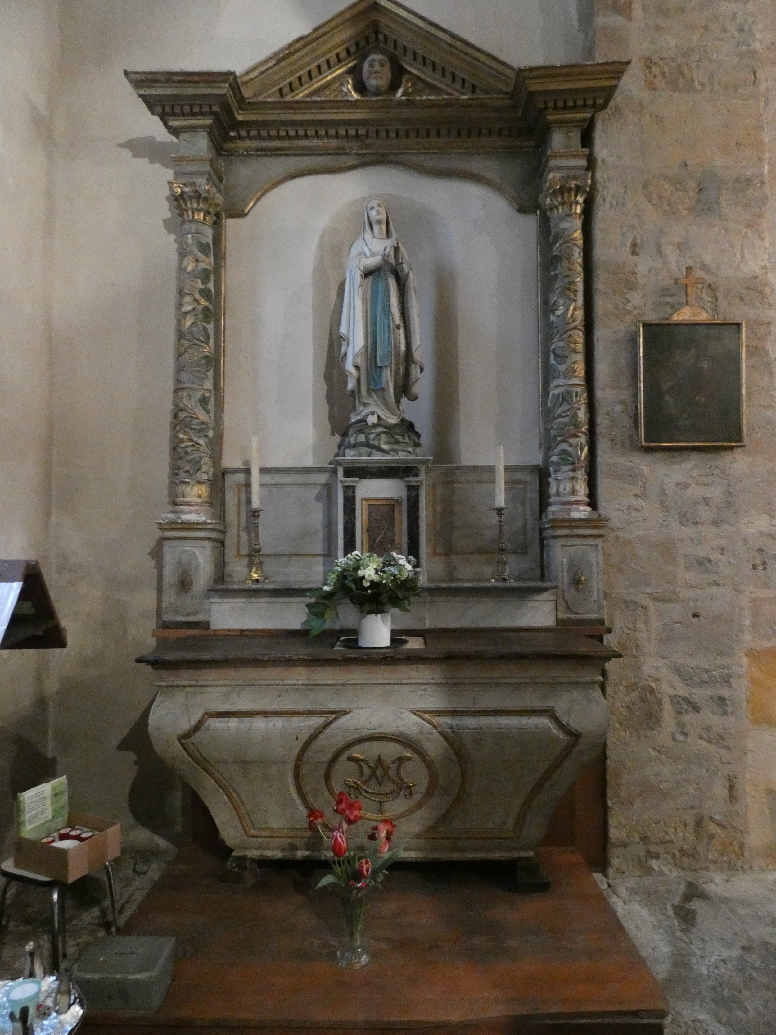 Détail de l’église de Cruéjouls