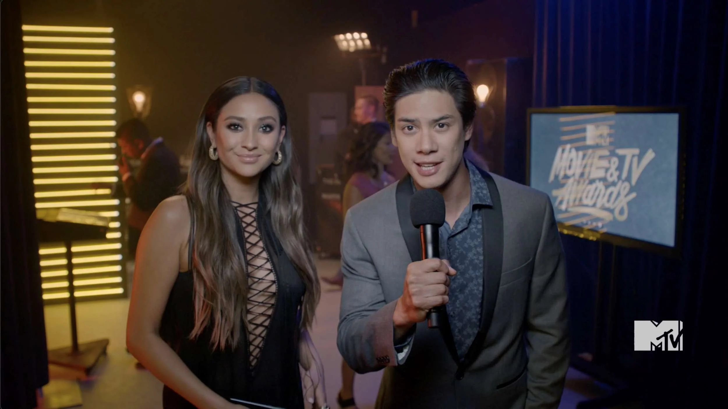 Toyota CHR thumbnail