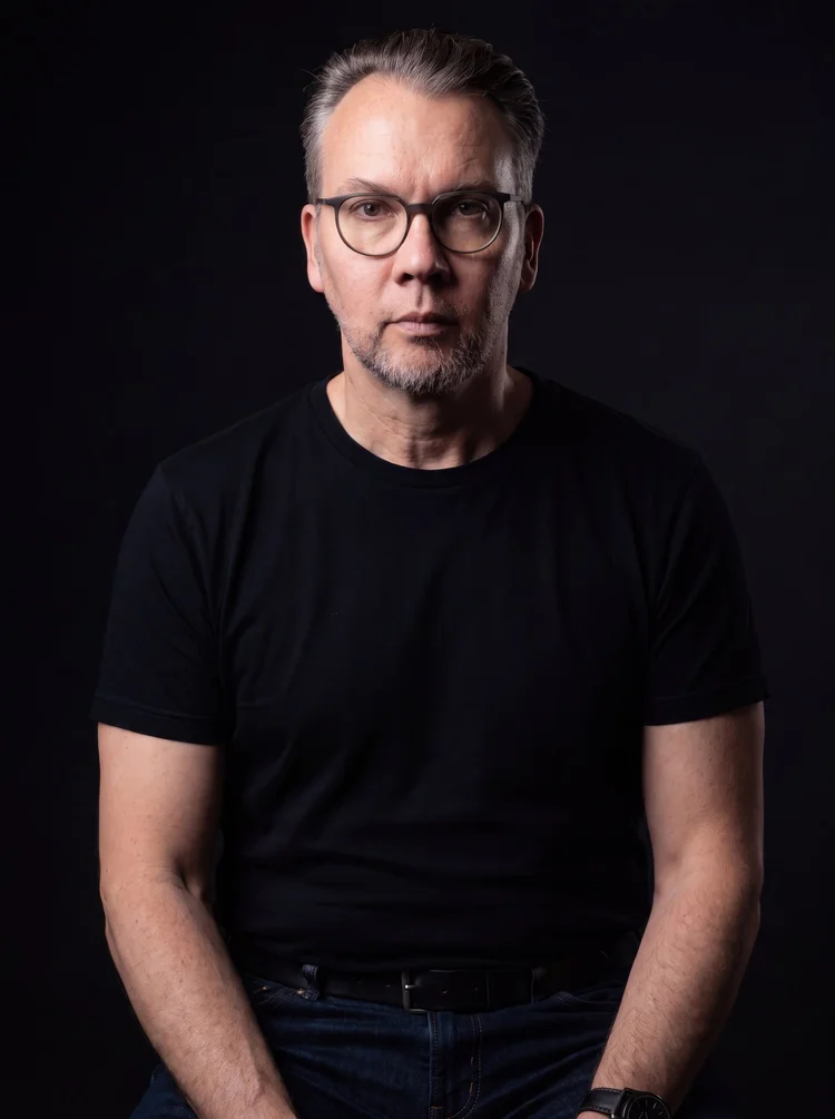 Mike Bell, signature studio portrait