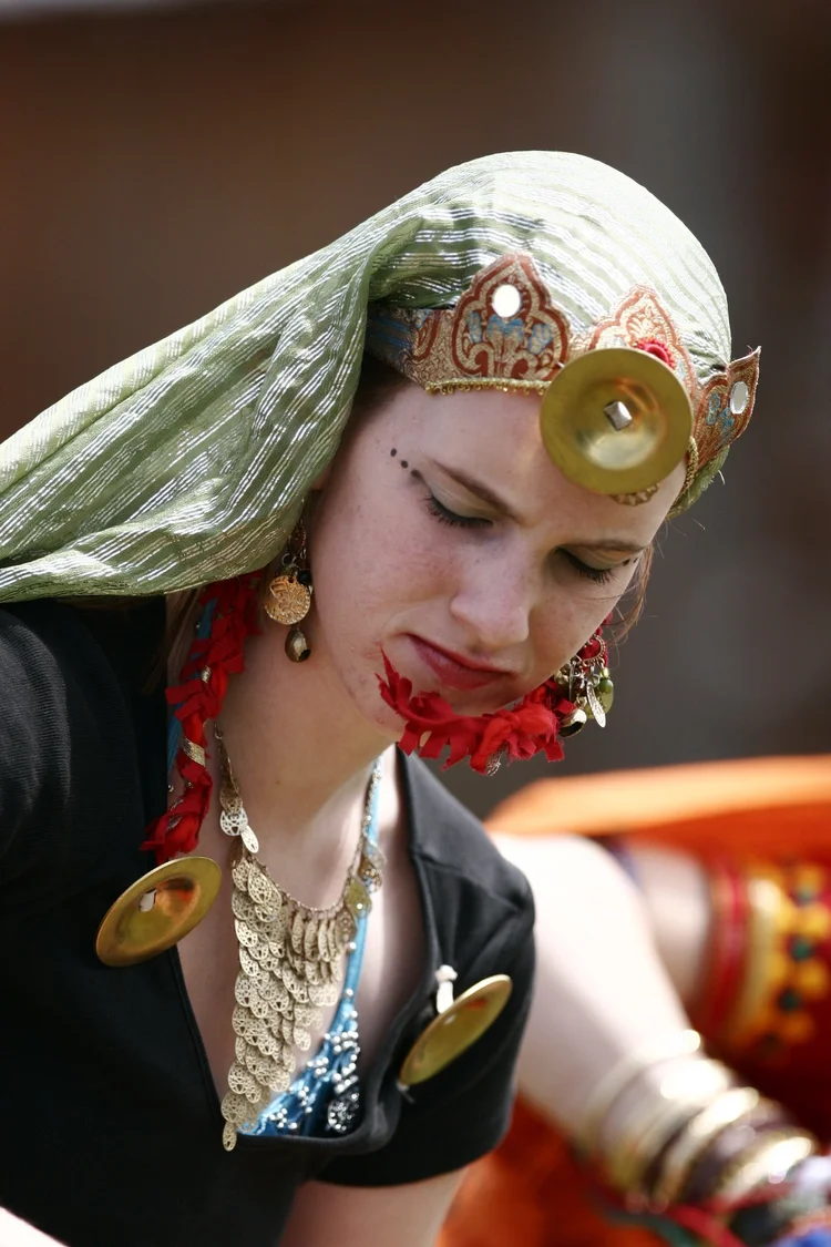 Dancer in a gold headdress
