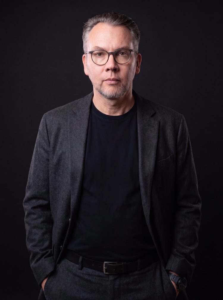 Mike Bell, signature studio portrait