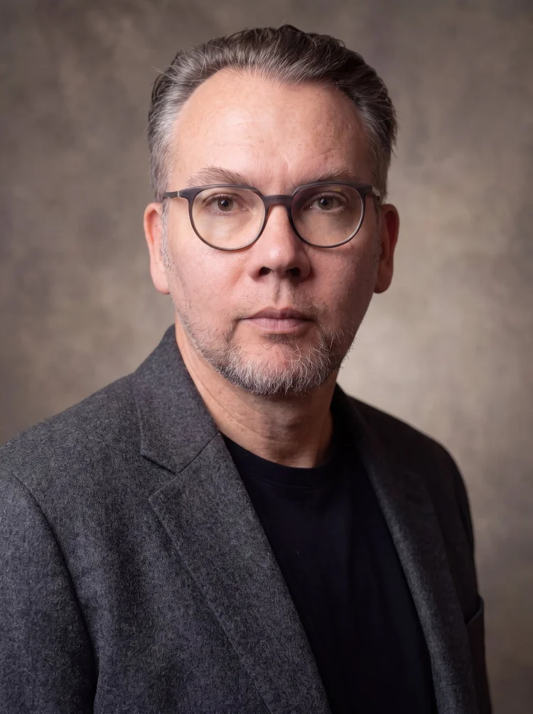 Mike Bell, signature studio portrait