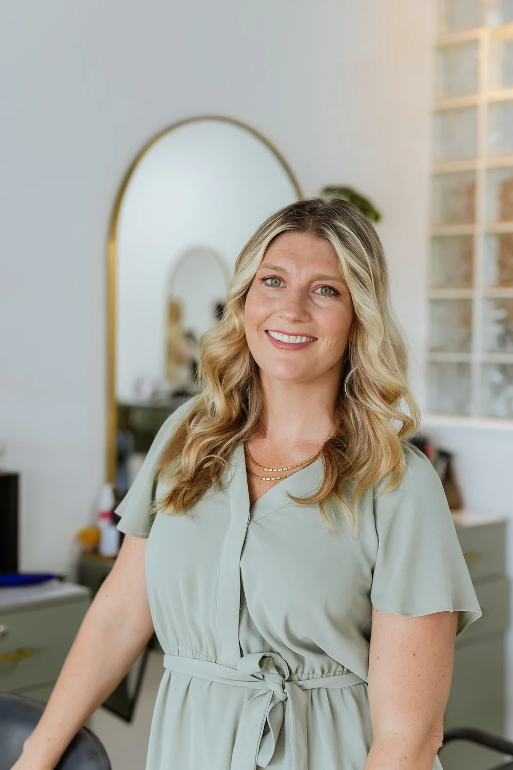 Danielle, booth renter stylist at Heads You Win Salon