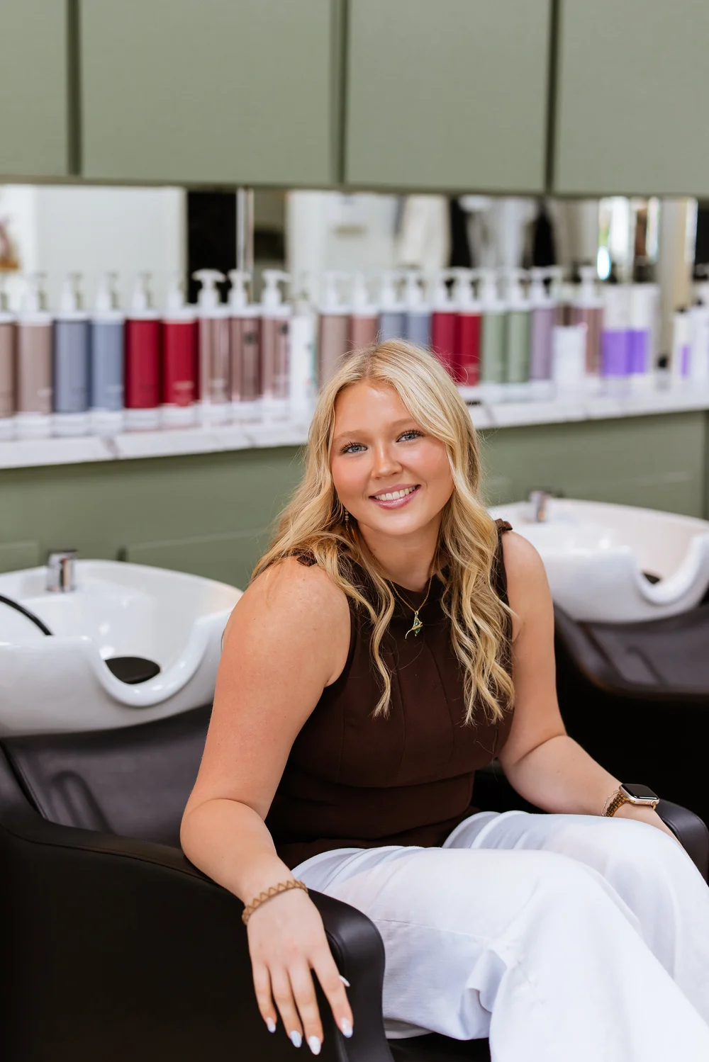 Haley, salon assistant