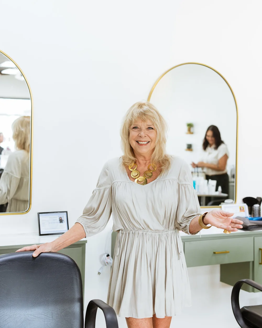 Tamara, salon receptionist