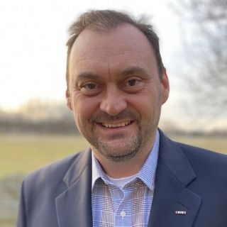 Bill Breedlove Portrait
