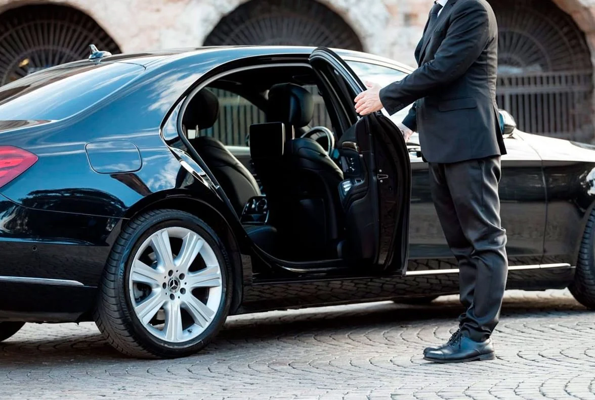 Professional chauffeur service in Honolulu and across Oahu