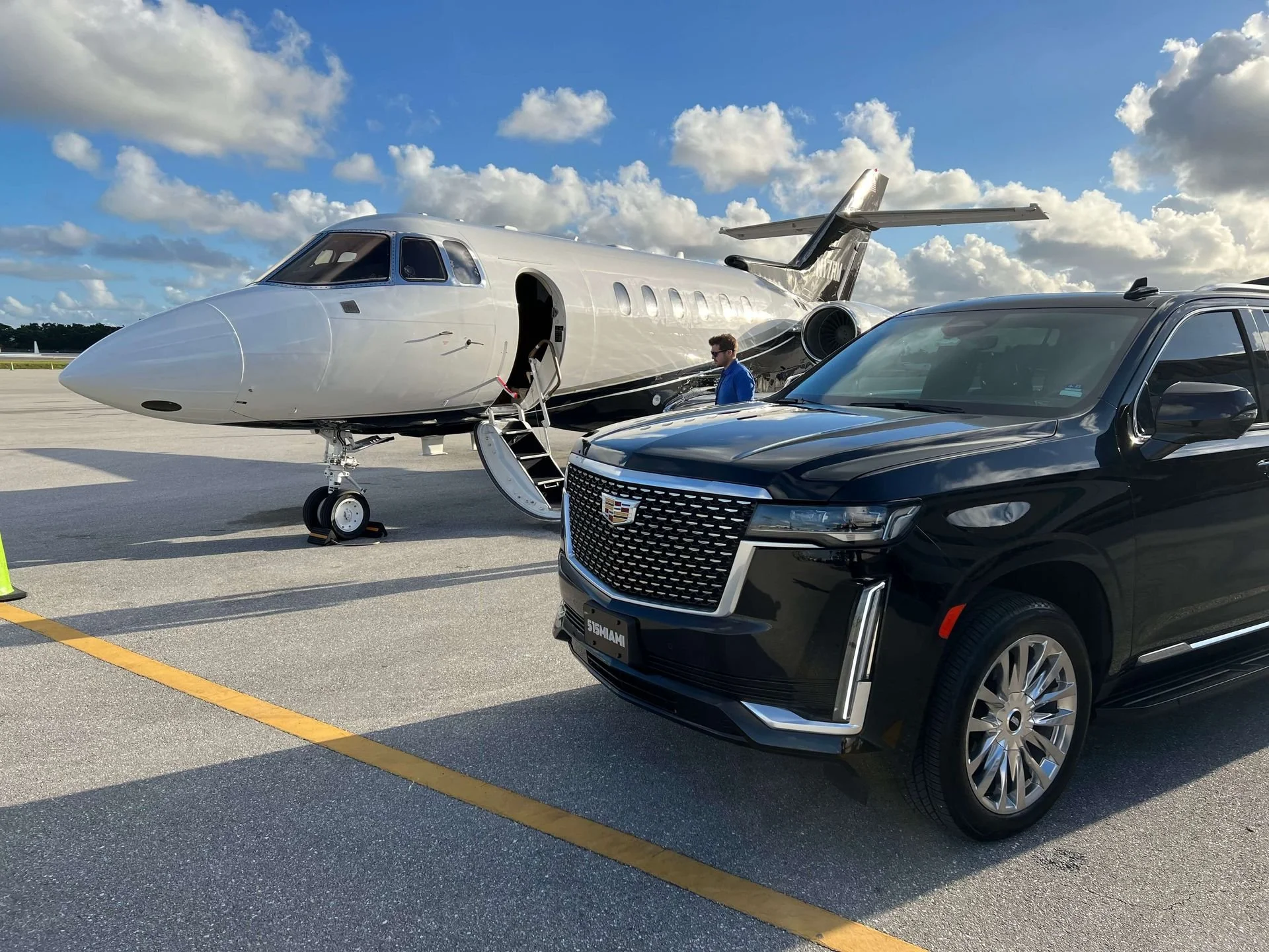 Private aviation chauffeur service for executive aircraft arrivals