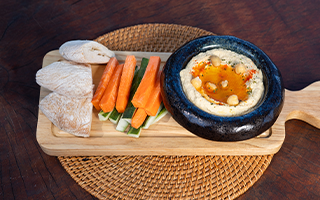 Hummus Platter (Pita, Hummus, Cucumber and Carrot)